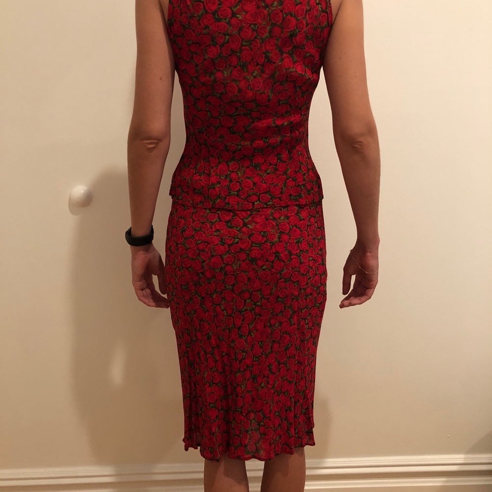 SAY Floral Rose Print 2-Piece Set: Ruffle Blouse & Tulip Midi Skirt - Size S / 2 - Picture 7 of 14